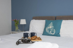 Porthledden, Double Room with Breakfast, Cape Cornwall Club